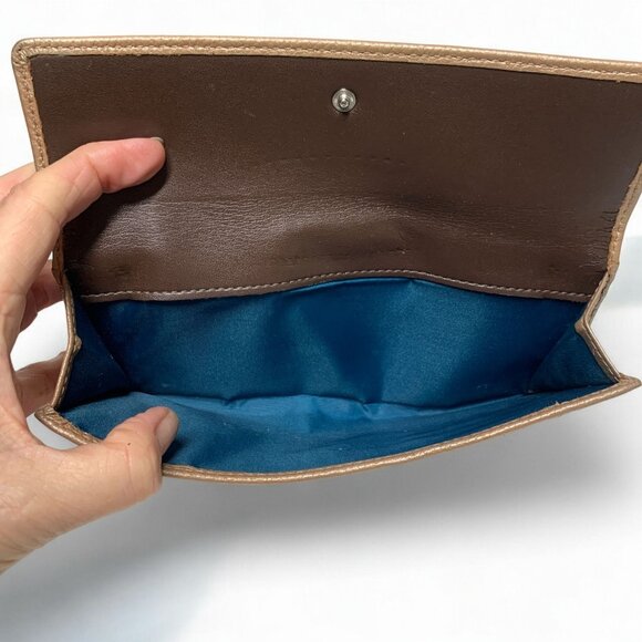 Coach Gold Leather Trifold Wallet With Snap Closure & Card Slots - Picture 8 of 11